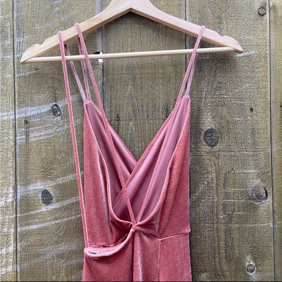 Blush Mauve Velvet Asymmetric Faux-Wrap Maxi Dress 🌿 - Picture 7 of 12